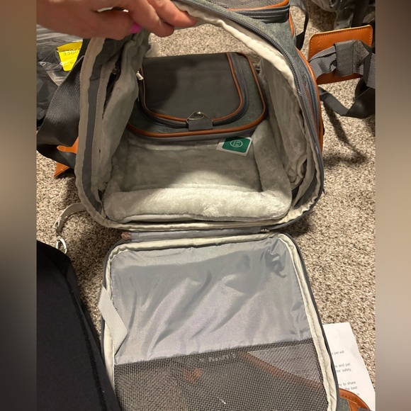 Mr. Peanut’s Platinum Series Double Expandable Pet Carrier NWT Pets up to 15 lb - Picture 12 of 14